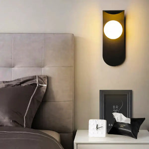 Arandela Bola Minimalista Moderna Radiant preta