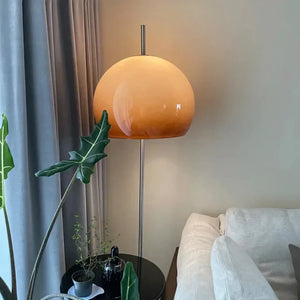 Iluminação decorativa com luminária de vidro laranja minimalista