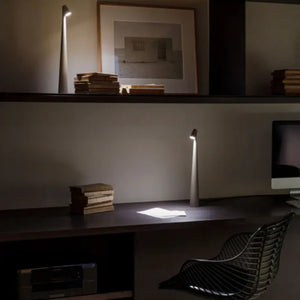 luminária de mesa sem fio, luminária recarregável usb, luminária com toque, luminária minimalista moderna, luminária portátil para leitura, abajur moderno para cabeceira, luminária decorativa design, luminária sem fio para camping, luminária funcional elegante, luminária portátil africa, luminária africa