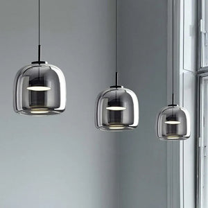 lustre vidro,
Lustre preto,
lustre pendente vidro,
lustre moderno,
lustre minimalista,
lustre fumê,
lustre cristal,
lustre para cozinha,
lustre para sala de estar,
lustre de teto,