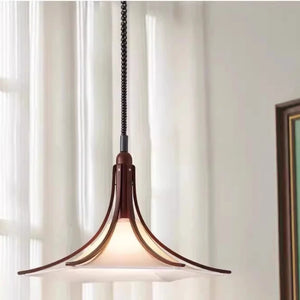 lustre vidro,
Lustre preto,
lustre pendente vidro,
lustre moderno,
lustre minimalista,
lustre fumê,
lustre cristal,
lustre para cozinha,
lustre para sala de estar,
lustre de teto,