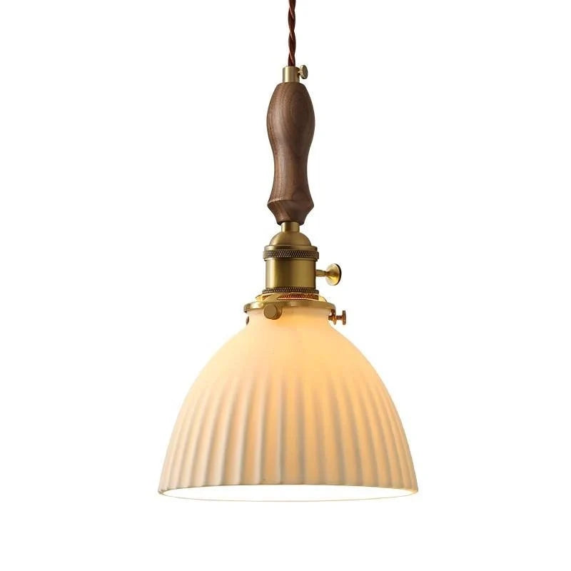 Luminária Pendente de Cerâmica Japonesa Minka em fundo branco com cúpula canelada