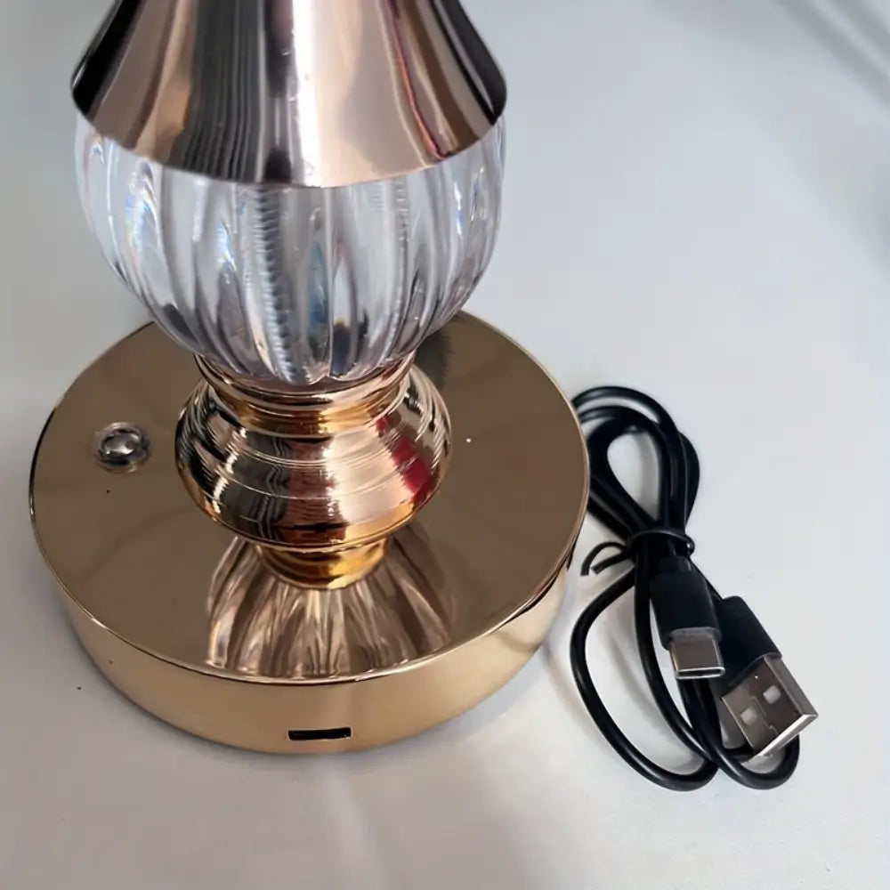 Luminária de Mesa Sem Fio Dourada portátil e recarregável