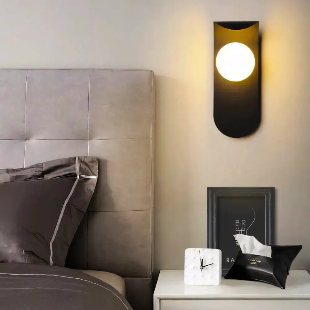 Arandela Bola Minimalista Moderna Radiant  preta