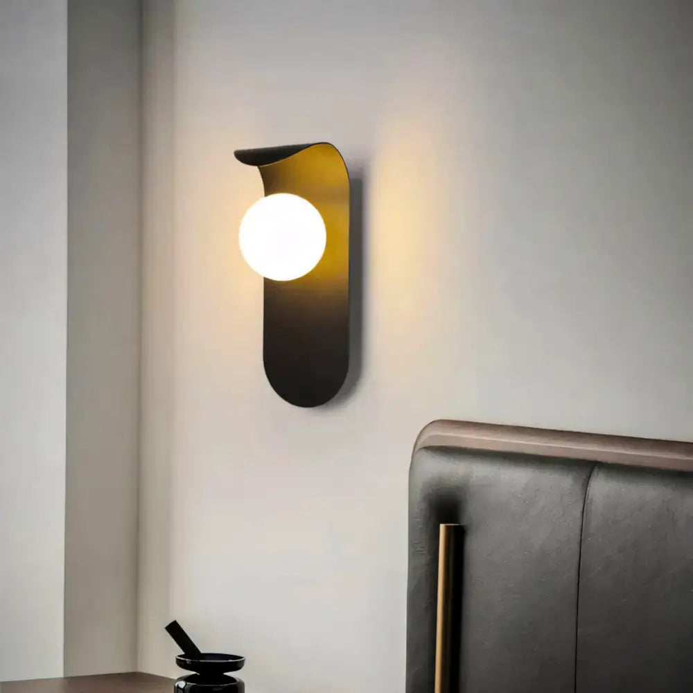 Arandela Bola Minimalista Moderna Radiant  preta