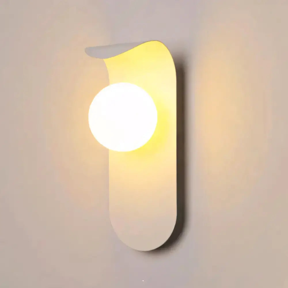 Arandela Bola Minimalista Moderna Radiant  branca