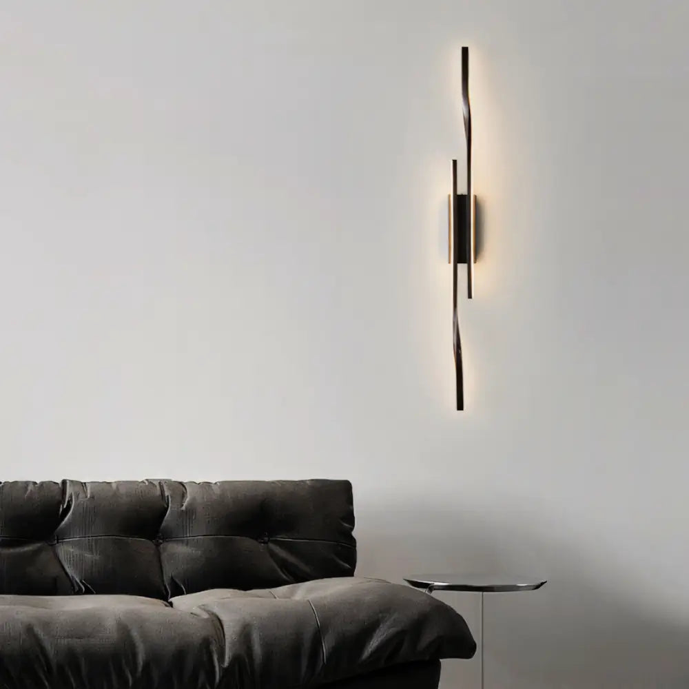 Arandela Preta Linear Dupla Radiant sala de estar