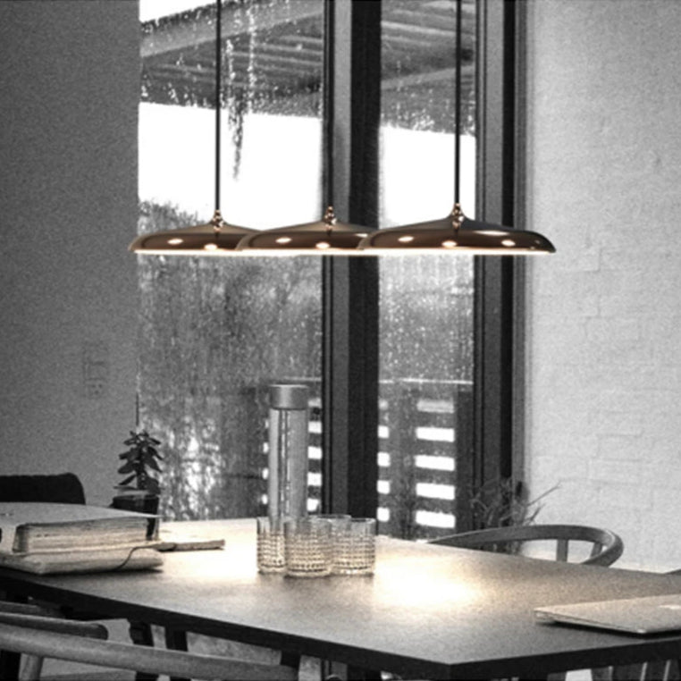 lustre vidro, 
Lustre preto, 
lustre pendente vidro, 
lustre moderno, 
lustre minimalista, 
lustre fumê, 
lustre cristal,
lustre para cozinha,
lustre para sala de estar,
lustre de teto, 