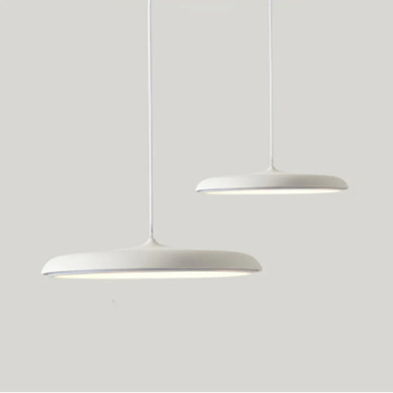 lustre vidro, 
Lustre preto, 
lustre pendente vidro, 
lustre moderno, 
lustre minimalista, 
lustre fumê, 
lustre cristal,
lustre para cozinha,
lustre para sala de estar,
lustre de teto, 