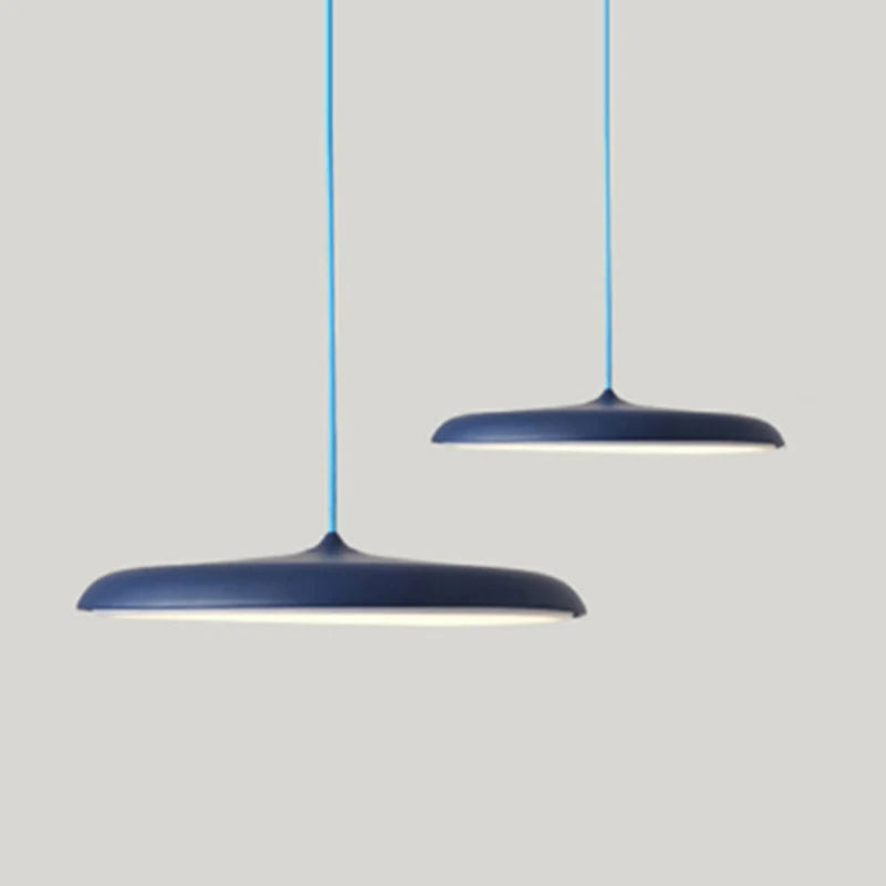 lustre vidro, 
Lustre preto, 
lustre pendente vidro, 
lustre moderno, 
lustre minimalista, 
lustre fumê, 
lustre cristal,
lustre para cozinha,
lustre para sala de estar,
lustre de teto, 