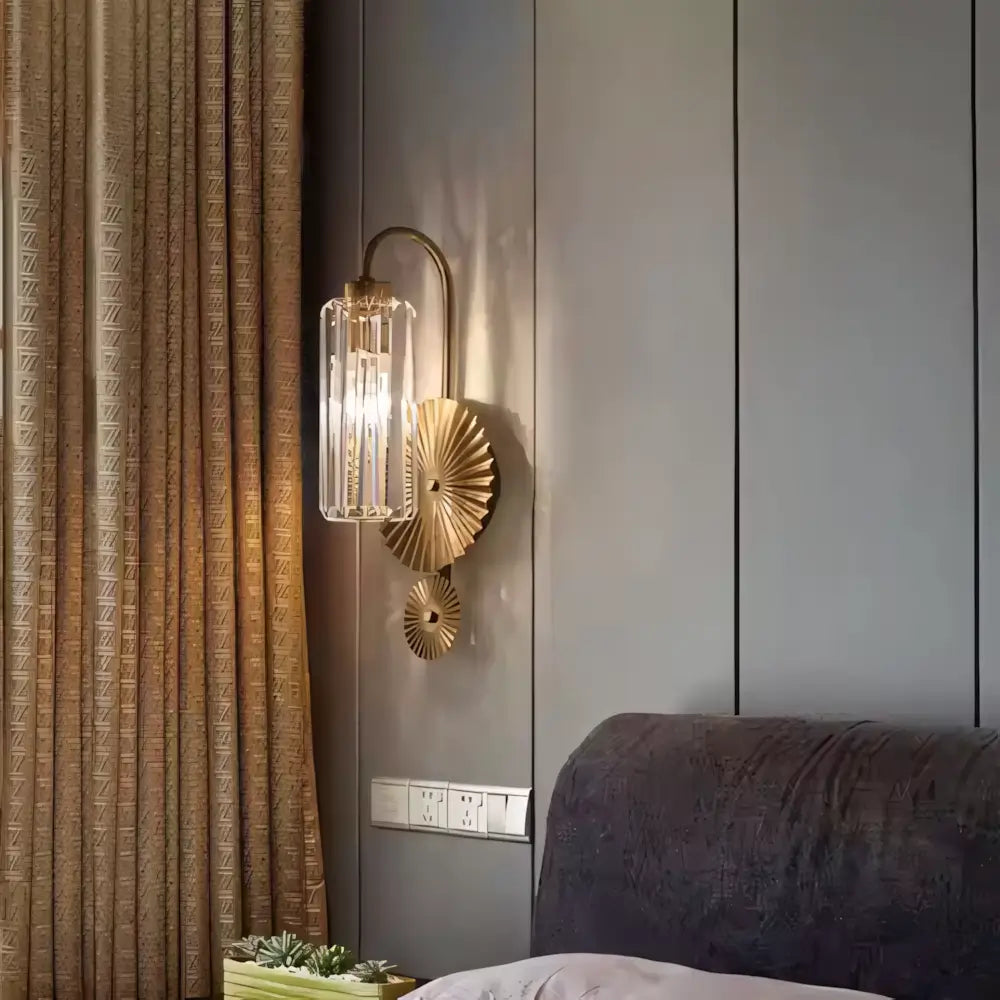 Luminaria Arandela Cristal Dourada Moderna Minimalista Radiant