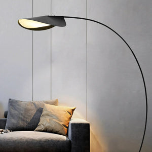 Luminária de Pé com Luz Ajustável para Conforto e Elegância