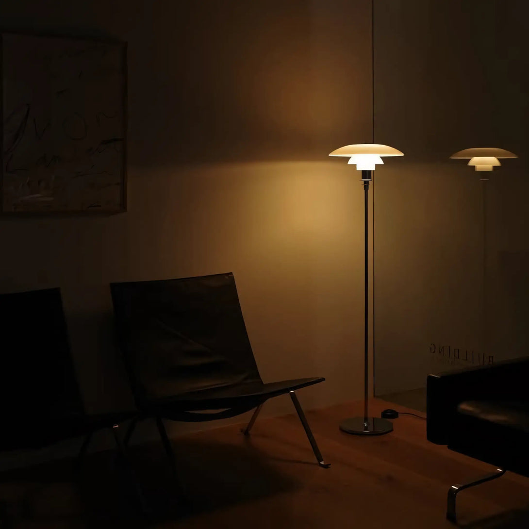 Luminária de chão designer Poul Henningsen