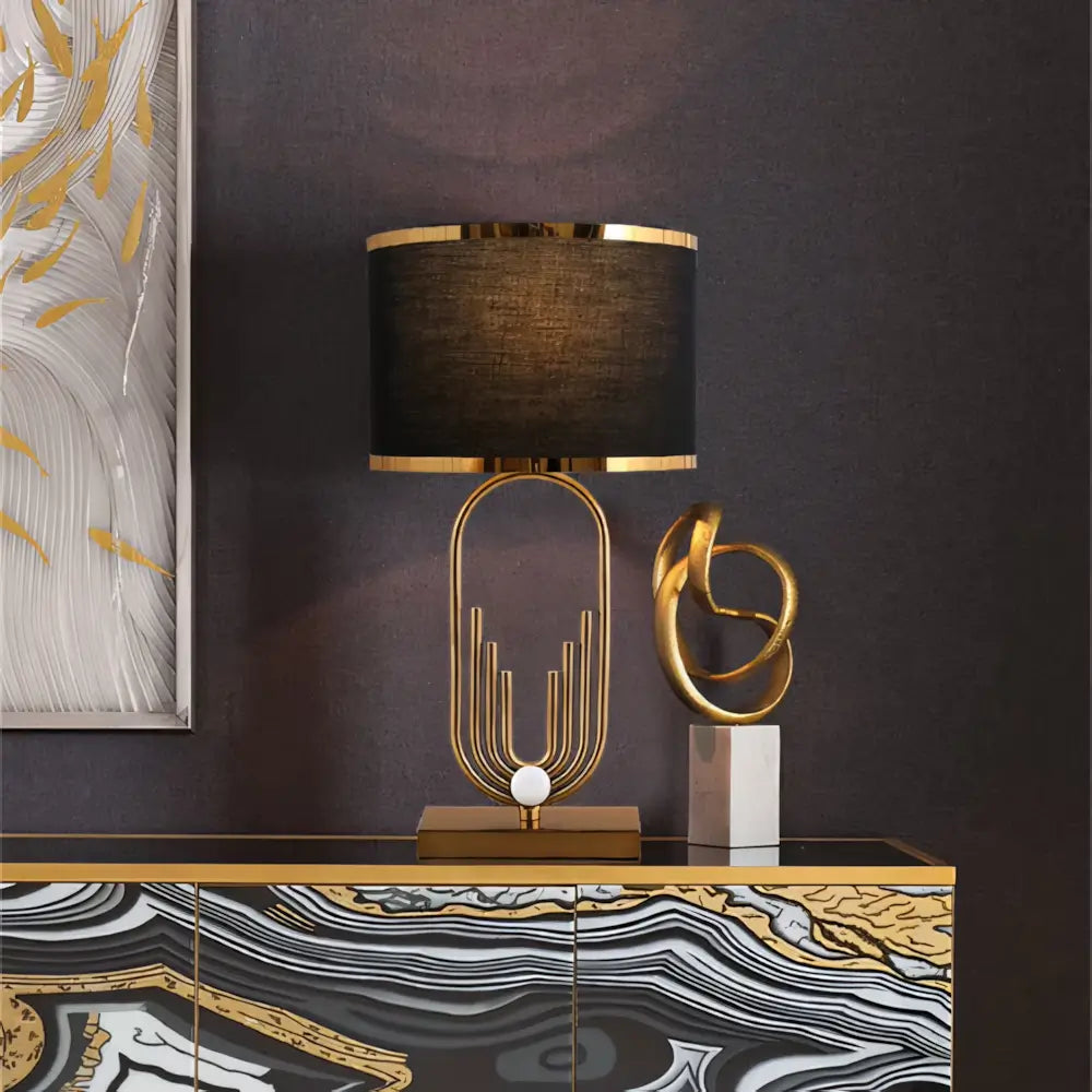Luminária de Mesa Abajur Grande Moderno Minimalista Base Dourada Radiant preto