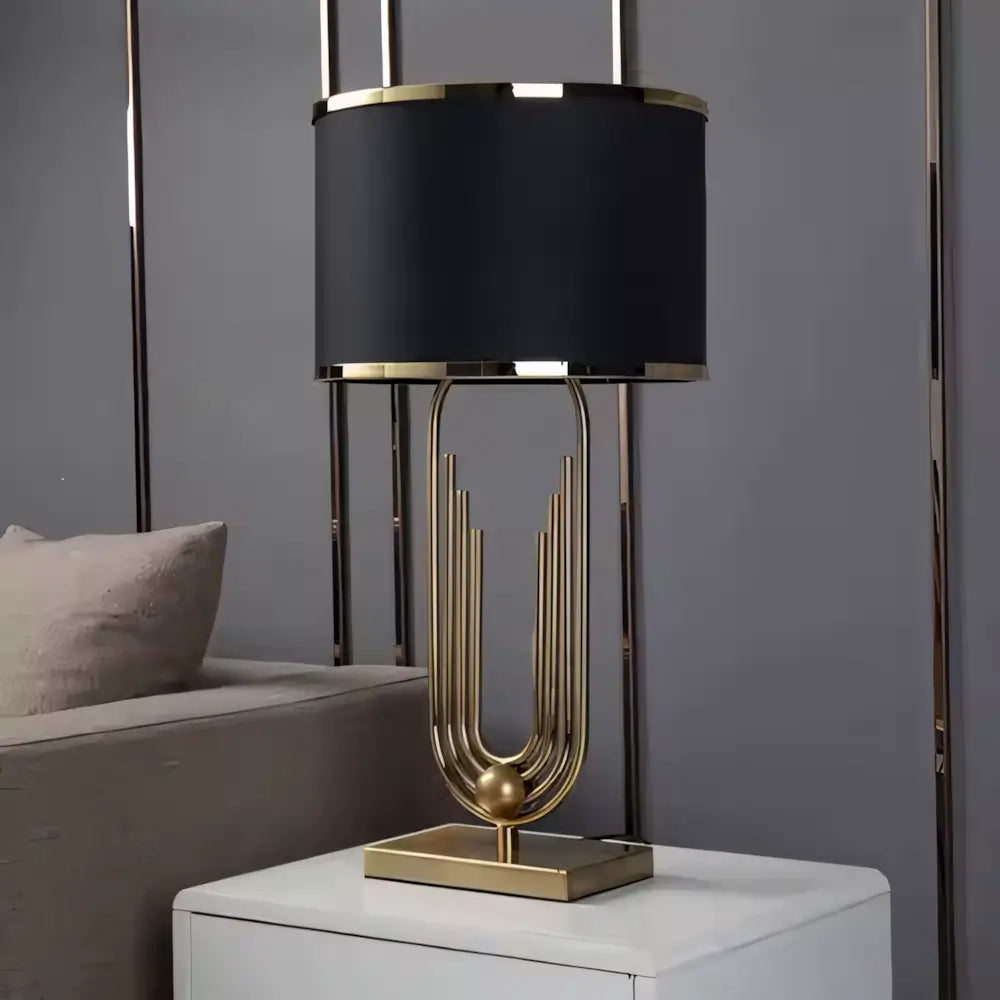 Luminária de Mesa Abajur Grande Moderno Minimalista Base Dourada Radiant preto