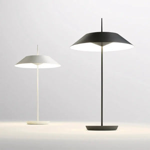 Luminária de Mesa Abajur Minimalista Moderna Led Metal Radiant