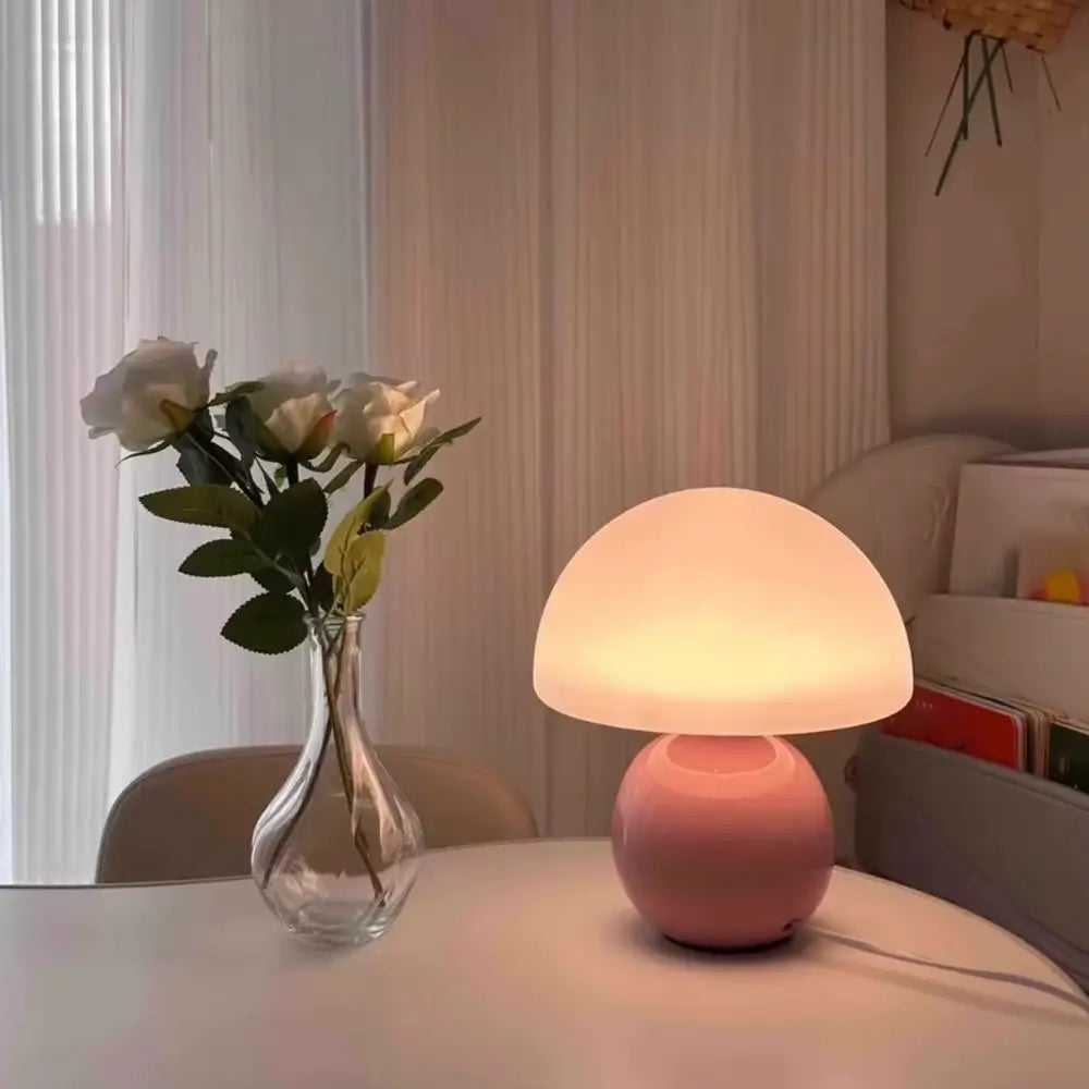 abajur cogumelo moderno, luminária de mesa LED, abajur de mesa decorativo, luminária acrílica colorida, luminária moderna para quarto, abajur rosa LED, luminária branca moderna, iluminação design, abajur contemporâneo, luminária minimalista