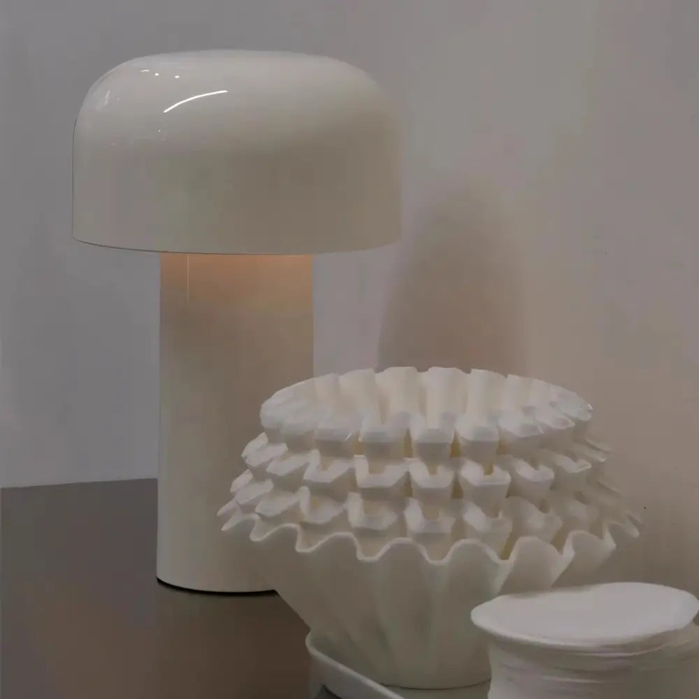 Luminária de Mesa Abajur Touch Moderno Minimalista Bellhop Branco