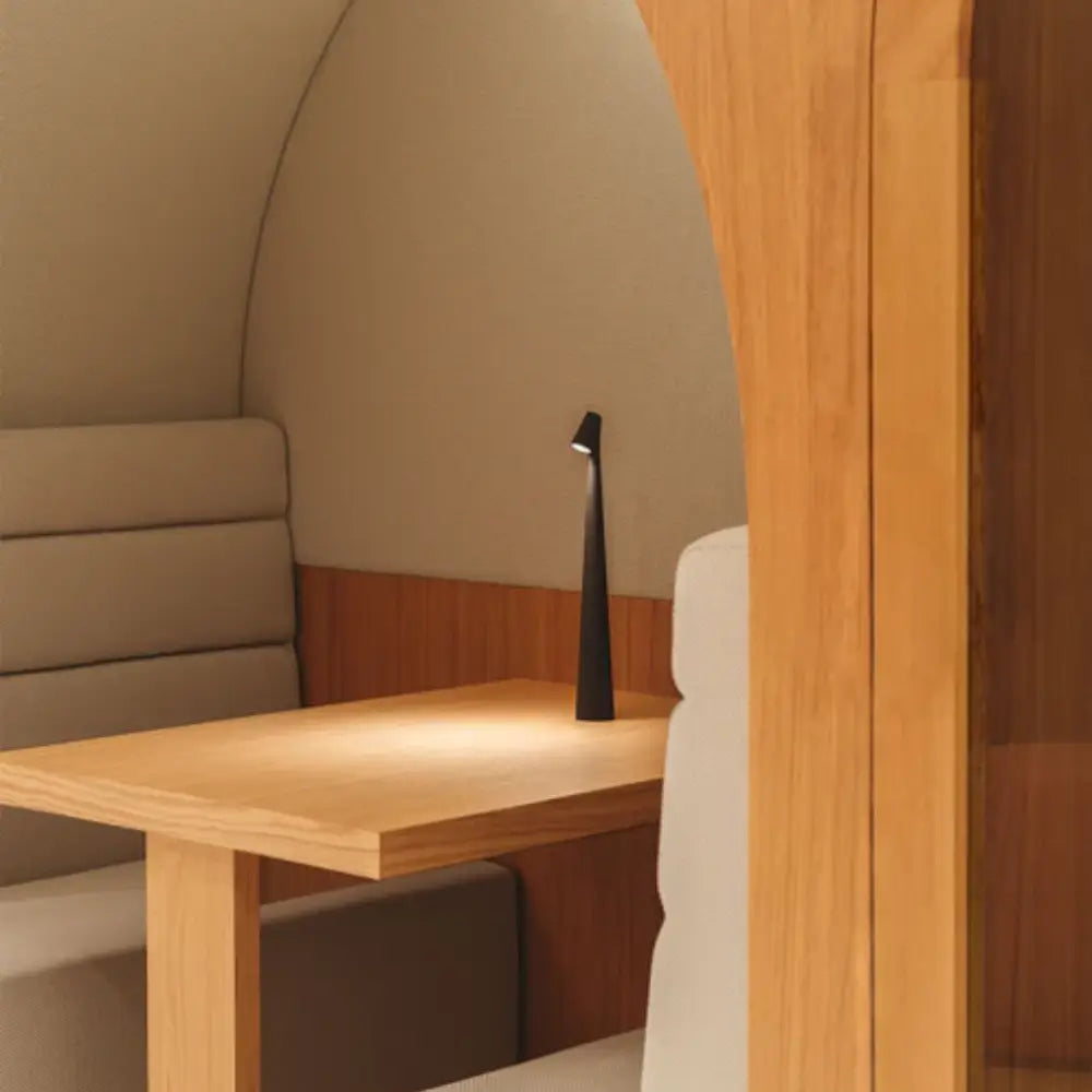 luminária de mesa sem fio, luminária recarregável usb, luminária com toque, luminária minimalista moderna, luminária portátil para leitura, abajur moderno para cabeceira, luminária decorativa design, luminária sem fio para camping, luminária funcional elegante, luminária portátil africa, luminária africa