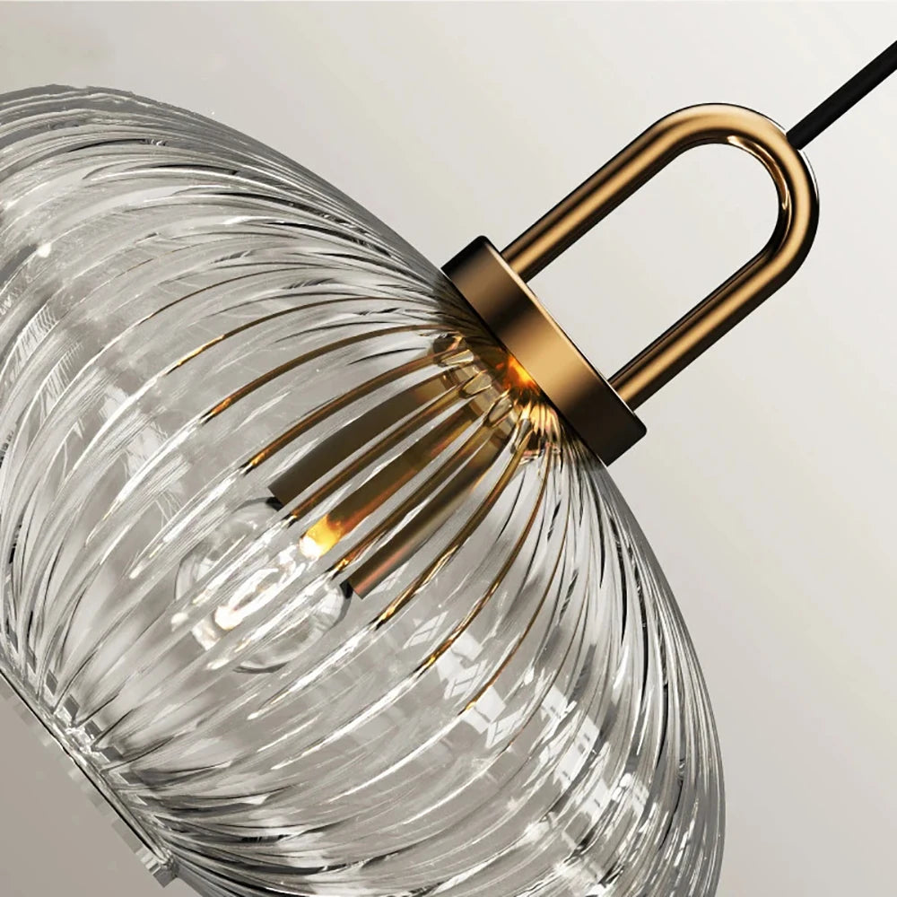 luminária, luminária de cristal, luminária pendente cristal, luminária pendente moderna, luminária de teto, luminária para sala de jantar, luminária de luxo, luminária pendente para escada, luminária de cristal fumê, luminária de cristal redonda, luminária sofisticada, luminária decorativa