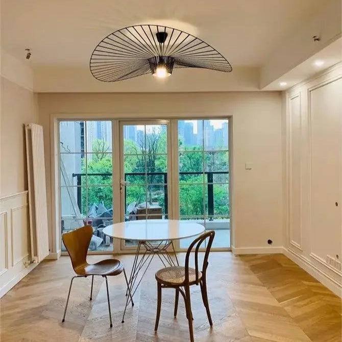 lustre vidro, 
Lustre preto, 
lustre pendente vidro, 
lustre moderno, 
lustre minimalista, 
lustre fumê, 
lustre cristal,
lustre para cozinha,
lustre para sala de estar,
lustre de teto, 