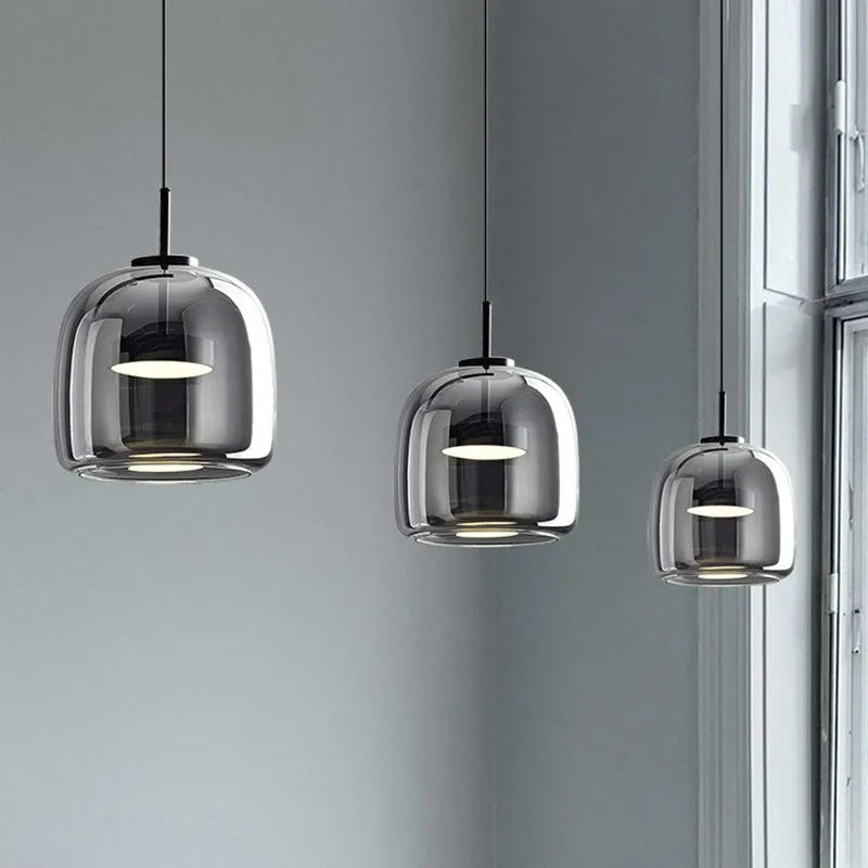 lustre vidro, 
Lustre preto, 
lustre pendente vidro, 
lustre moderno, 
lustre minimalista, 
lustre fumê, 
lustre cristal,
lustre para cozinha,
lustre para sala de estar,
lustre de teto, 