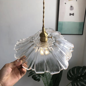 lustre vidro, 
Lustre preto, 
lustre pendente vidro, 
lustre moderno, 
lustre minimalista, 
lustre fumê, 
lustre cristal,
lustre para cozinha,
lustre para sala de estar,
lustre de teto, 