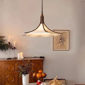 lustre vidro, 

Lustre preto, 

lustre pendente vidro, 

lustre moderno, 

lustre minimalista, 

lustre fumê, 
lustre cristal,
lustre para cozinha,
lustre para sala de estar,
lustre de teto, 