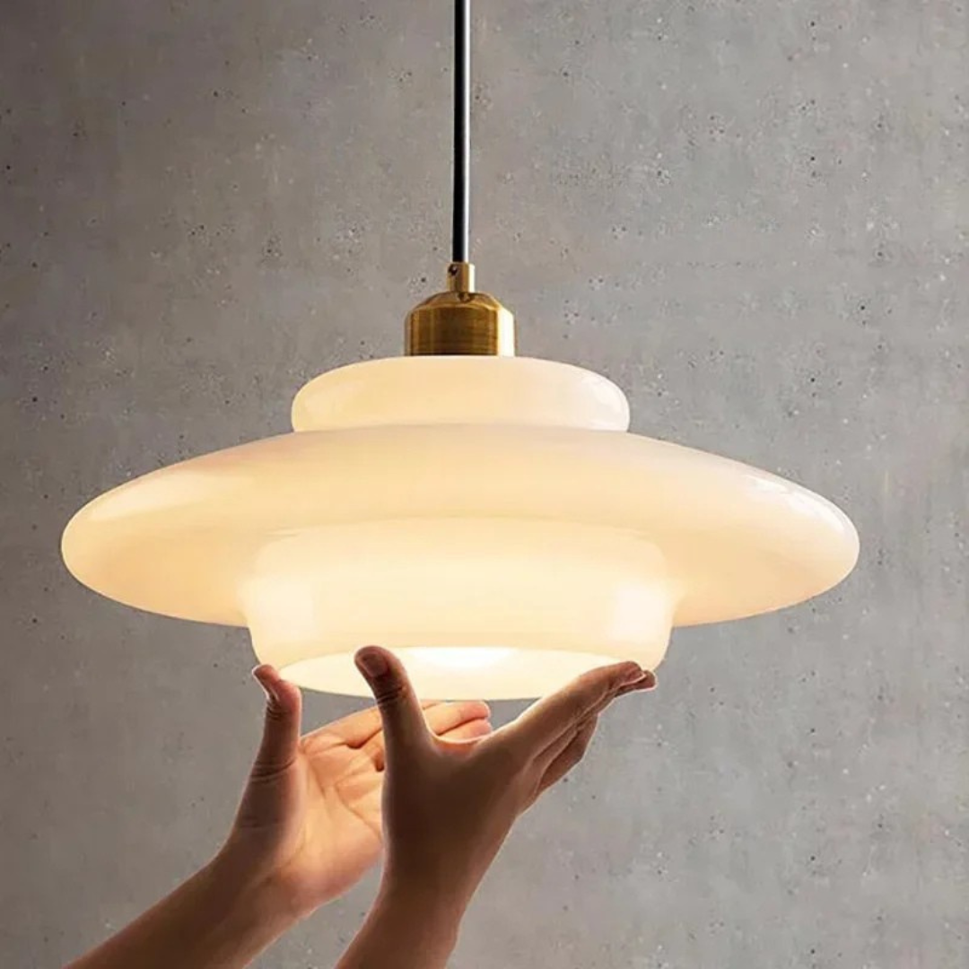 luminária, luminária de cristal, luminária pendente cristal, luminária pendente moderna, luminária de teto, luminária para sala de jantar, luminária de luxo, luminária pendente para escada, luminária de cristal fumê, luminária de cristal redonda, luminária sofisticada, luminária decorativa
