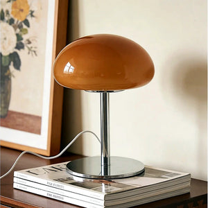 Abajur Cogumelo de Vidro LED USB Laranja Auri sobre livros