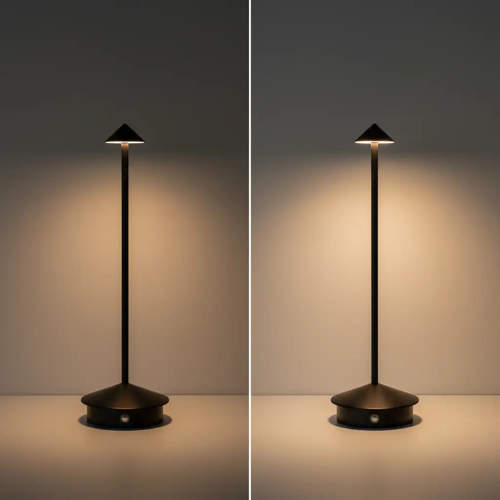 Comparativo lado a lado da luminária de mesa portátil na cor preta, exibindo a diferença de iluminação com o dimmer em brilho baixo e brilho alto.

