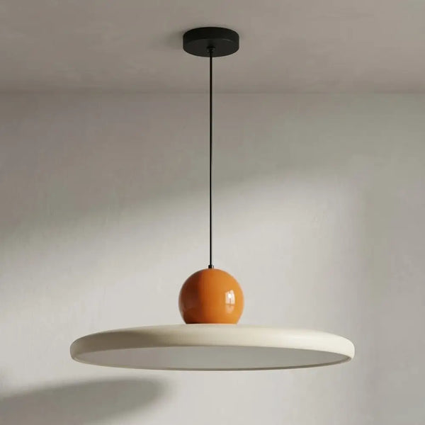 Lustre Pendente Estilo Francês Minimalista cor laranja e acabamento creme fosco