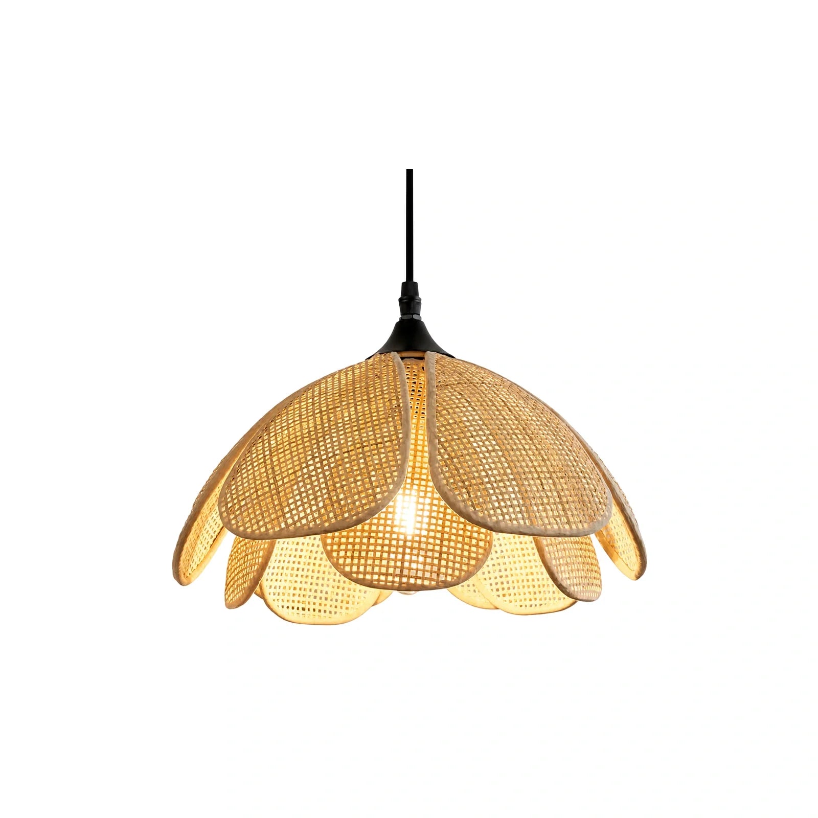 Lustre Pendente Estilo Japonês Rattan Único em fundo branco
